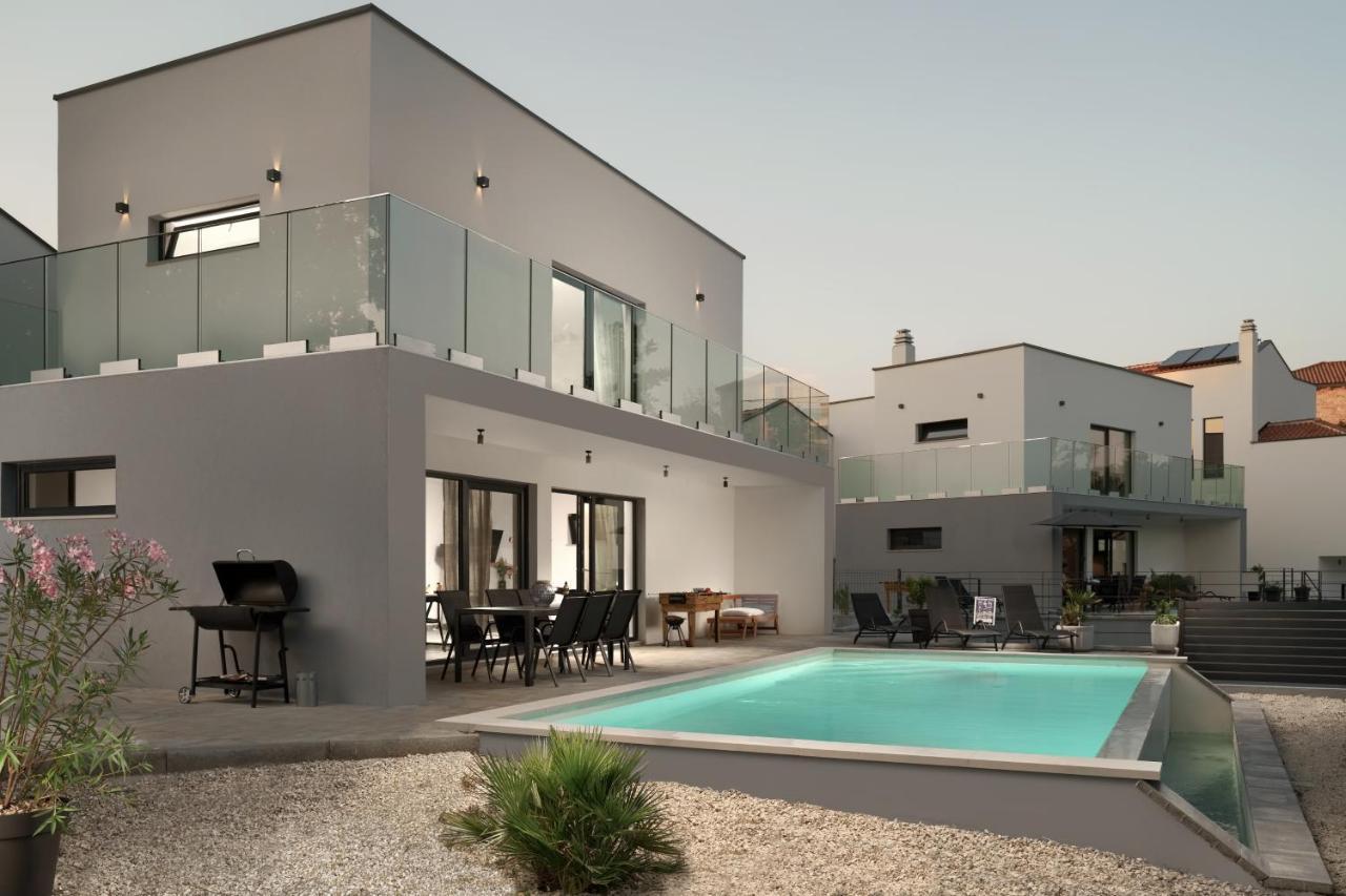 Villa Kalu 2 Filipana ภายนอก รูปภาพ