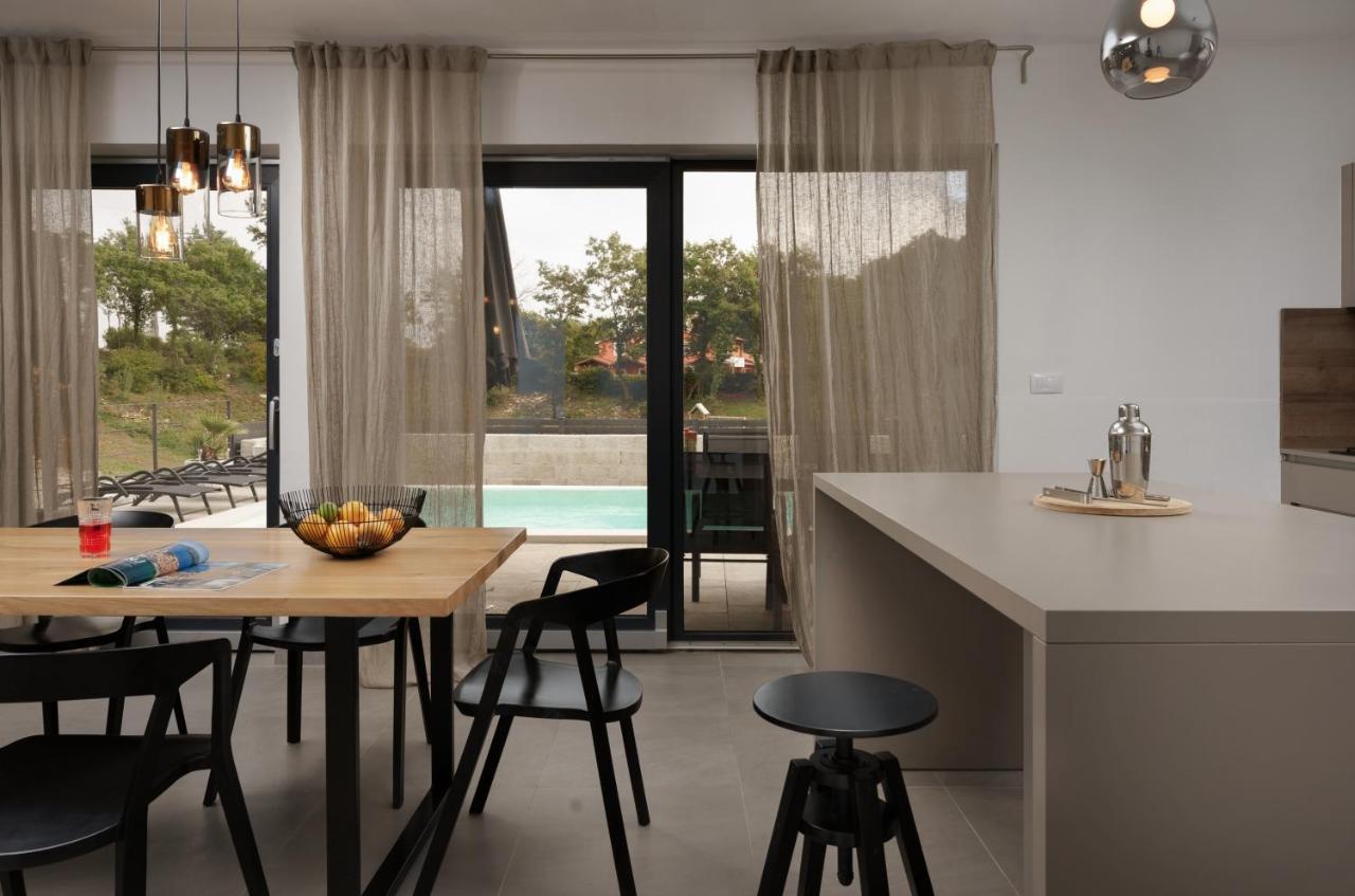 Villa Kalu 2 Filipana ภายนอก รูปภาพ