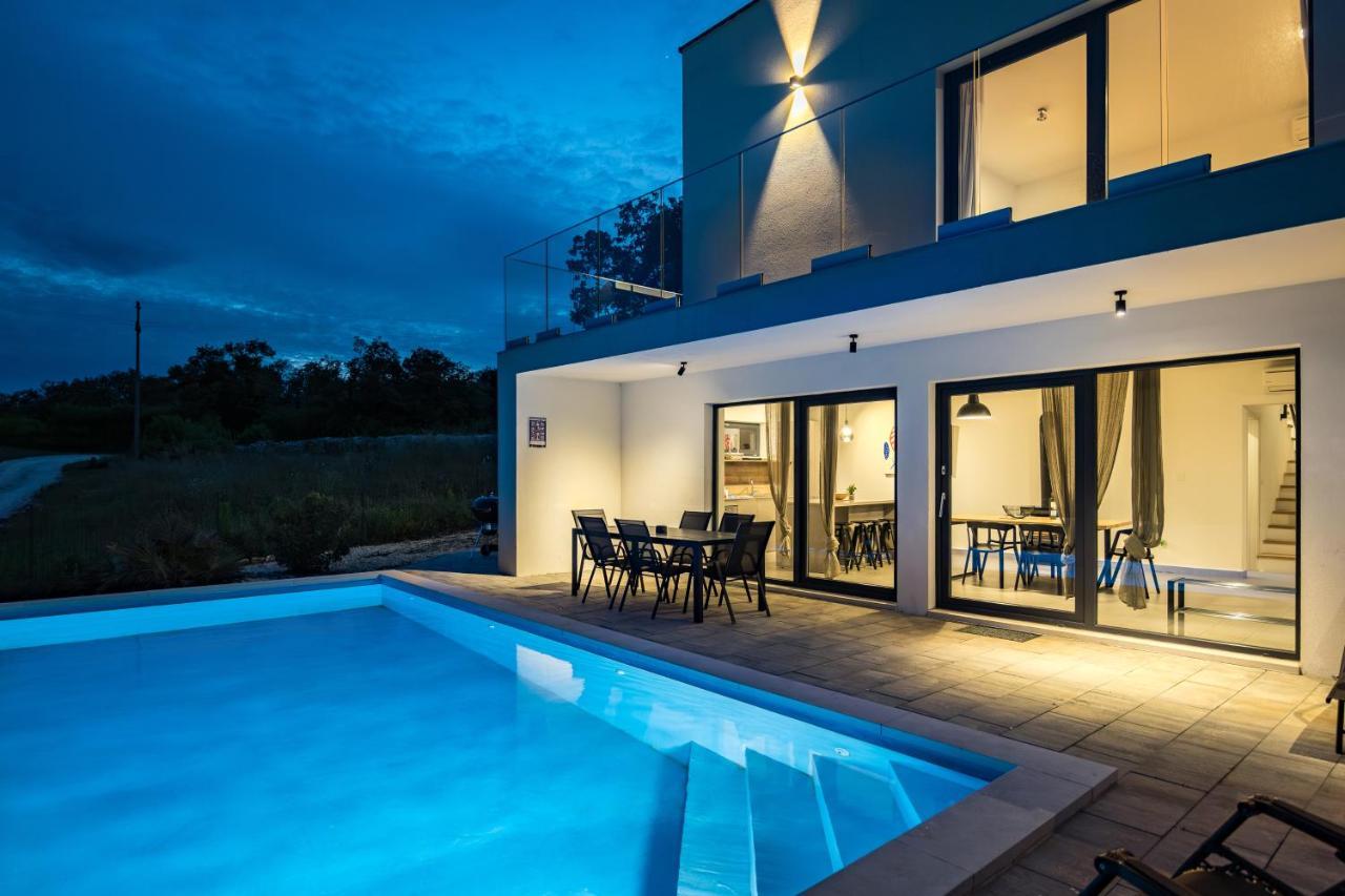 Villa Kalu 2 Filipana ภายนอก รูปภาพ