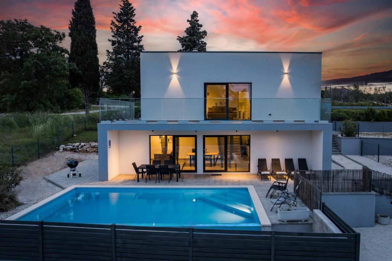 Villa Kalu 2 Filipana ภายนอก รูปภาพ